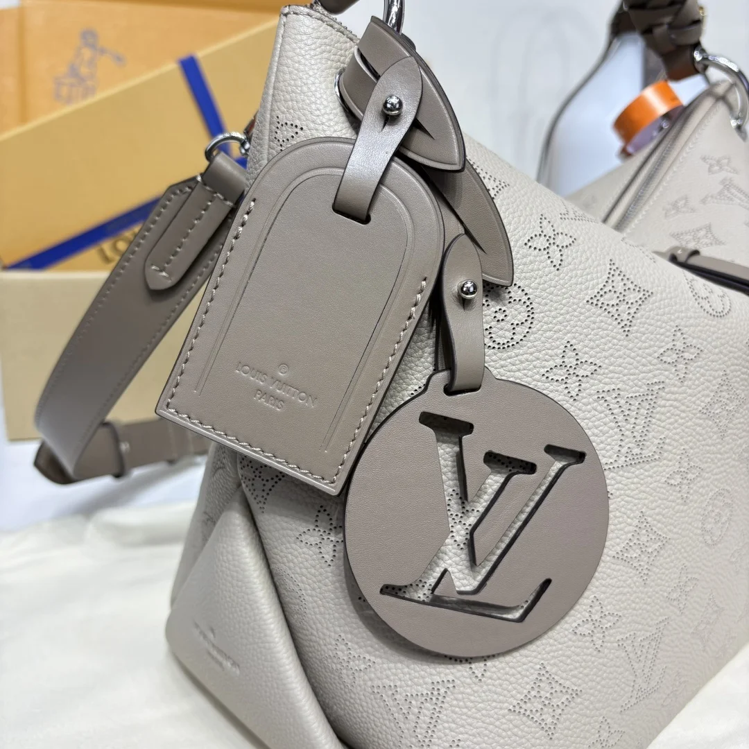 Louis Vuitton Beaubourg Mahina MM Leather Bag product view 5