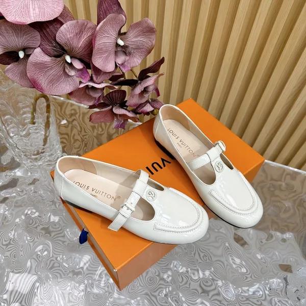 Louis Vuitton Women White Patent Leather Loafers product view 3