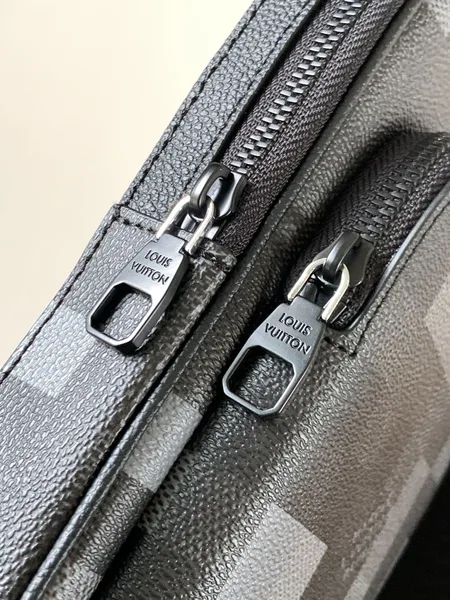 Louis Vuitton Avenue 31 In Black Canvas Calfskin Bag product view 8