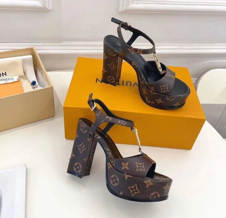 Louis Vuitton monogram Iconic sandals product view 1