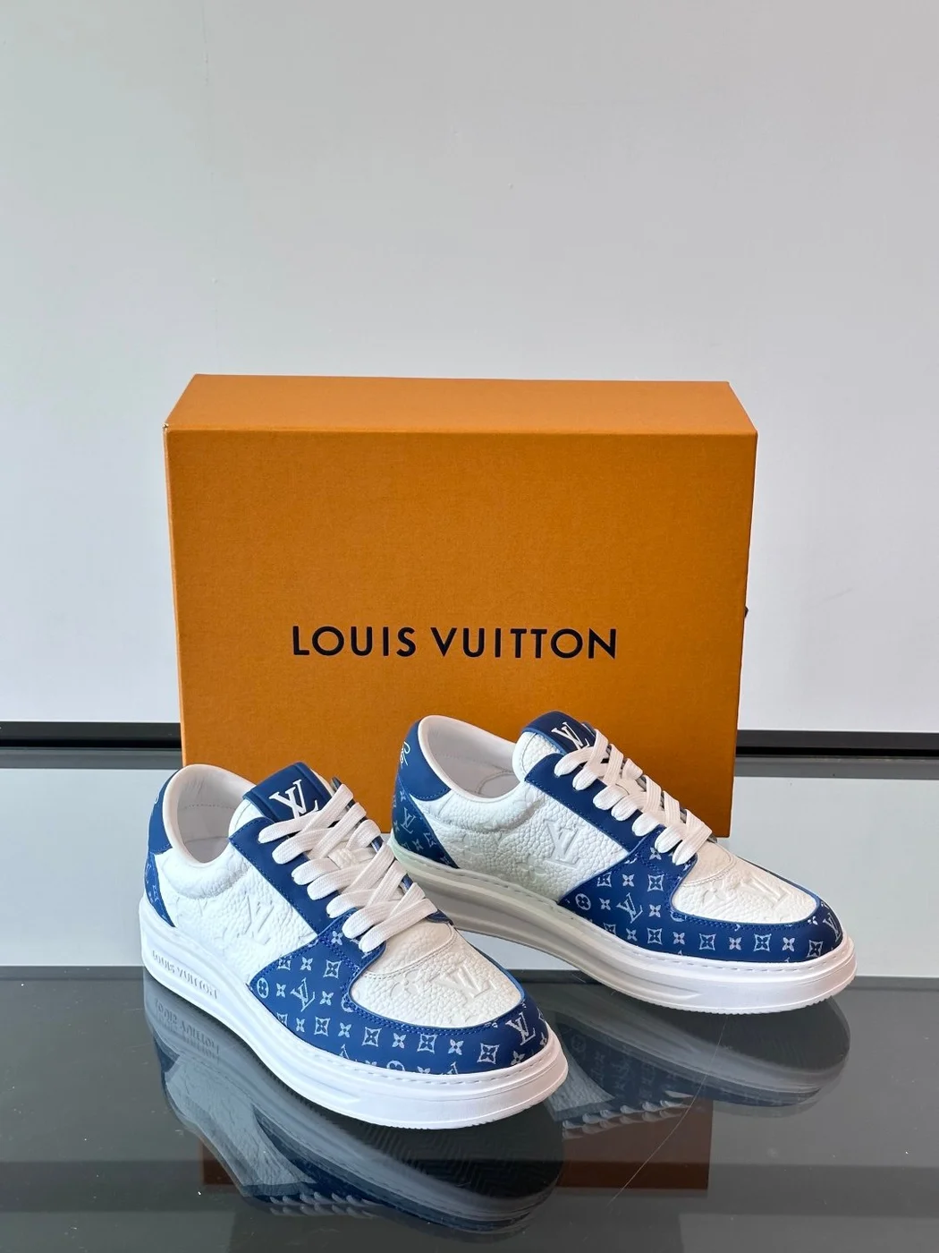 Louis Vuitton Men White And Blue Leather Sneakers product view 5