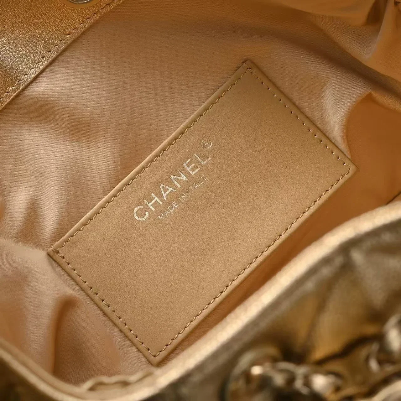 Chanel 25 Small Gold, Gold hardware Bag product view 3
