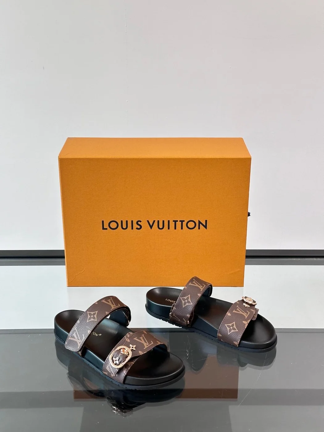 Louis Vuitton Men Brown Leather Logo Print Sandals product view 5