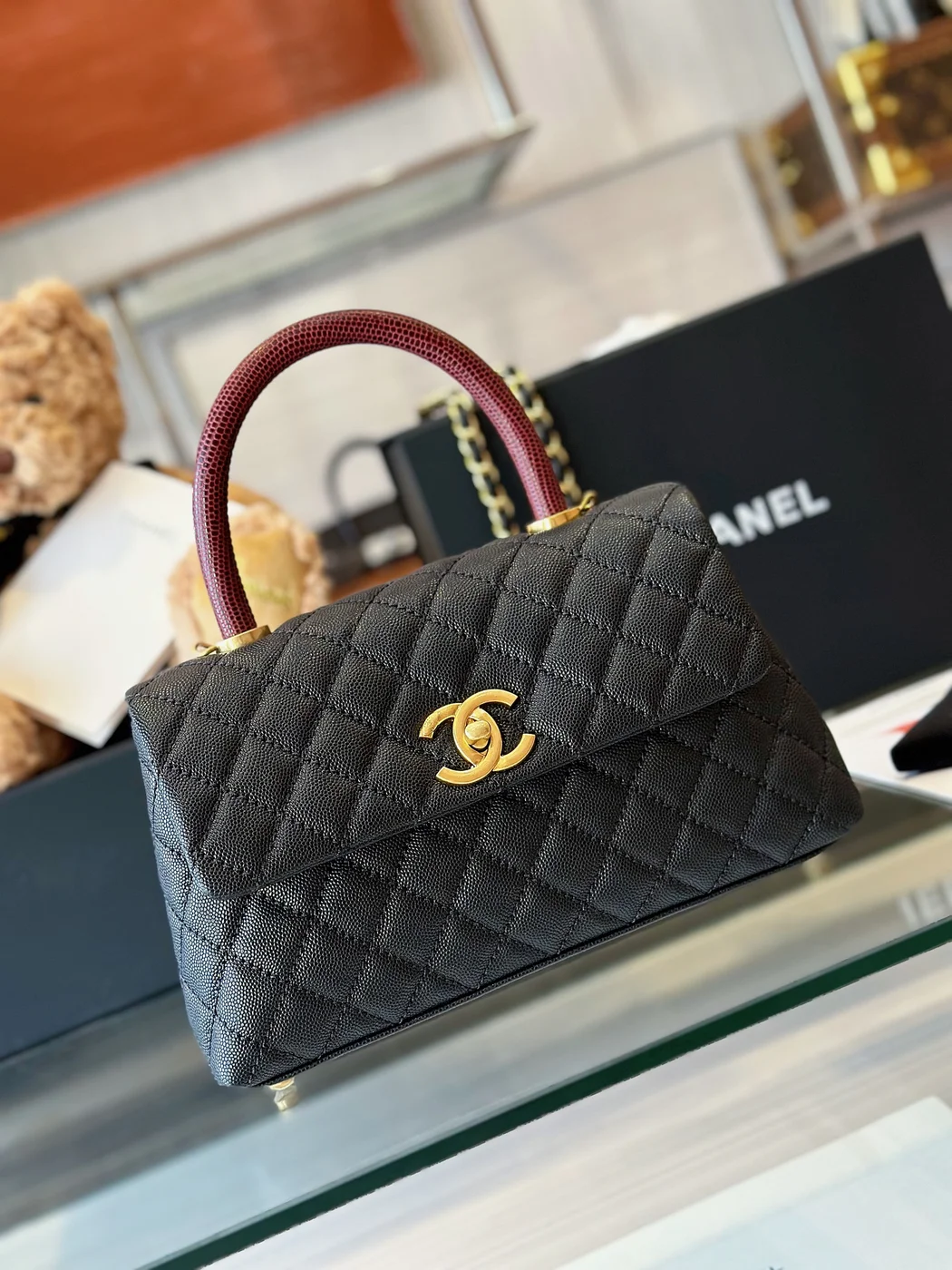 Chanel Handbag Coco Lock Gold Lizard Skin Black 24 cm product view 5