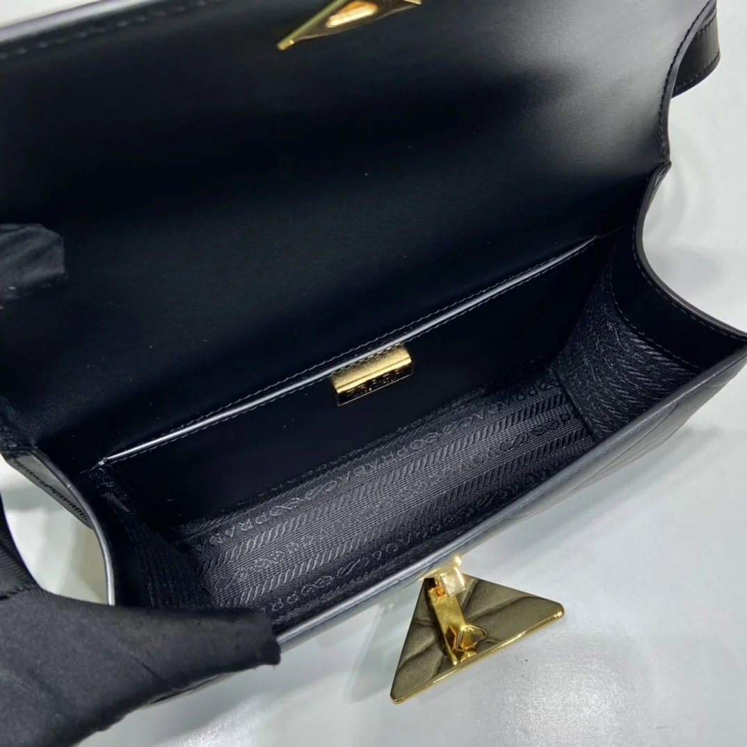 Prada Pattina in Pelle Calfskin Black Bag product view 4