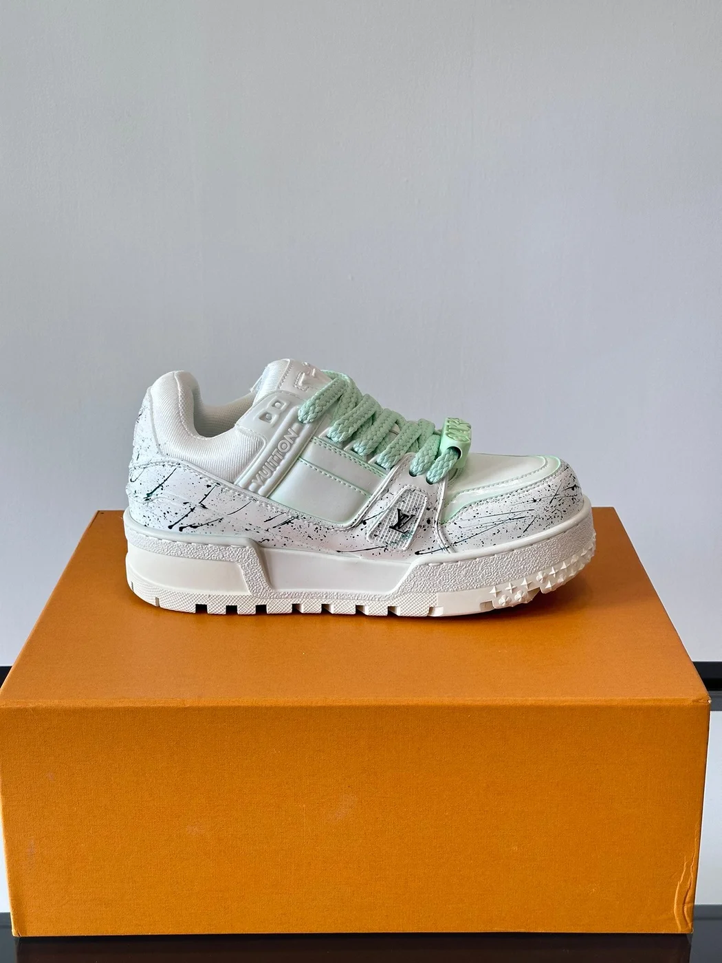 Louis Vuitton Men White Leather Paint Splatter Sneakers product view 6