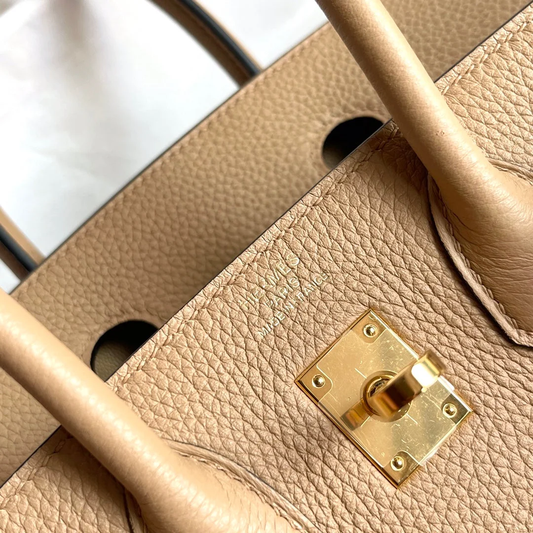 Hermès Birkin 25 cm Beige Togo Leather Gold Hardware Bag product view 8