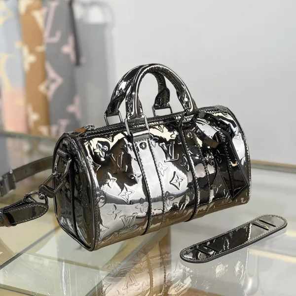 Louis Vuitton Keepall Bandoulière 25 Bag product photo