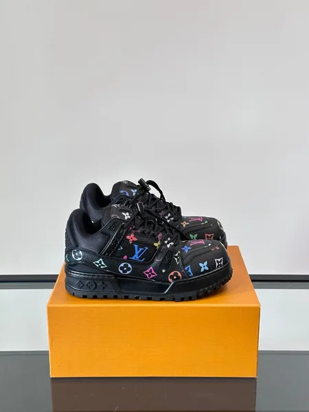 Louis Vuitton Men Black Leather Multicolor Logo Sneakers product view 1