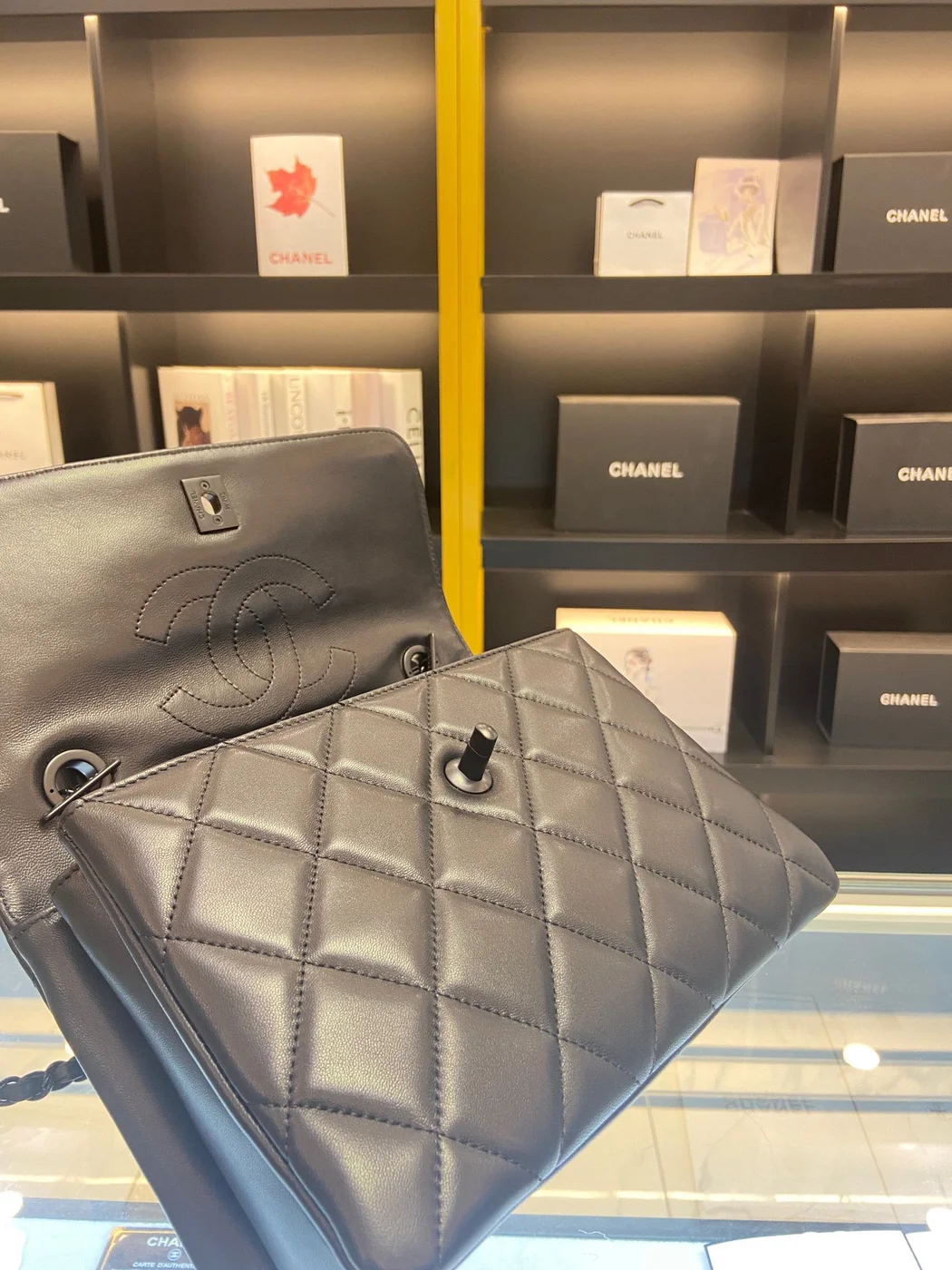 Chanel Trendy Brown Leather Full Box Handbags 25 cm product view 3