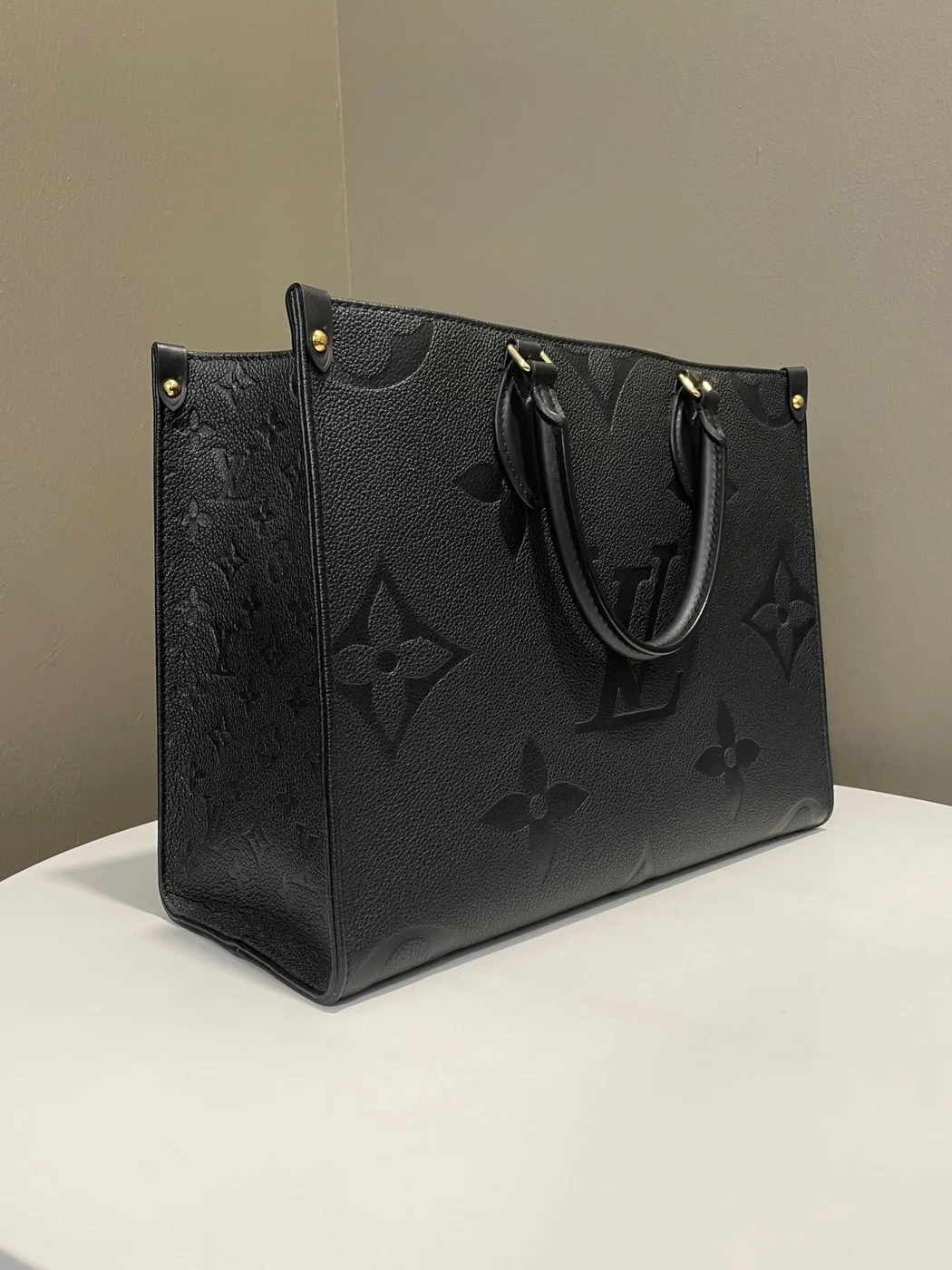 Louis Vuitton Black Empreinte Monogram Giant Onthego MM Bag product view 3