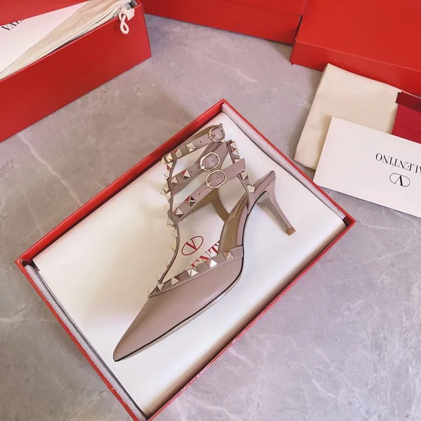 Valentino Women Beige Leather Studded Pumps product view 5