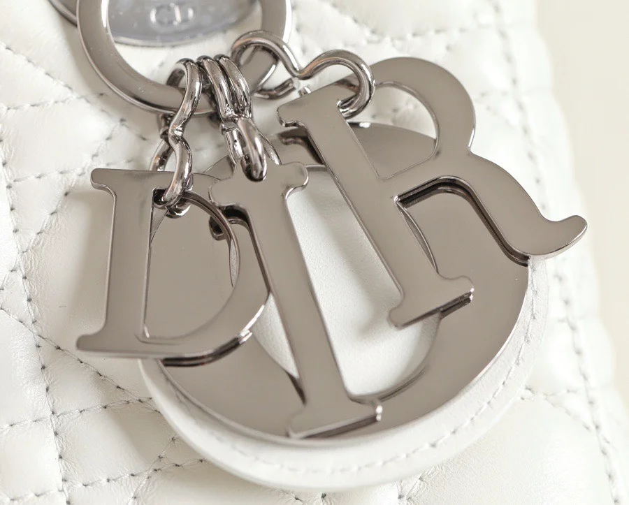 Dior My Lady High-end Women’s Handbag White Silver Lock 20×16.5 cm product view 5