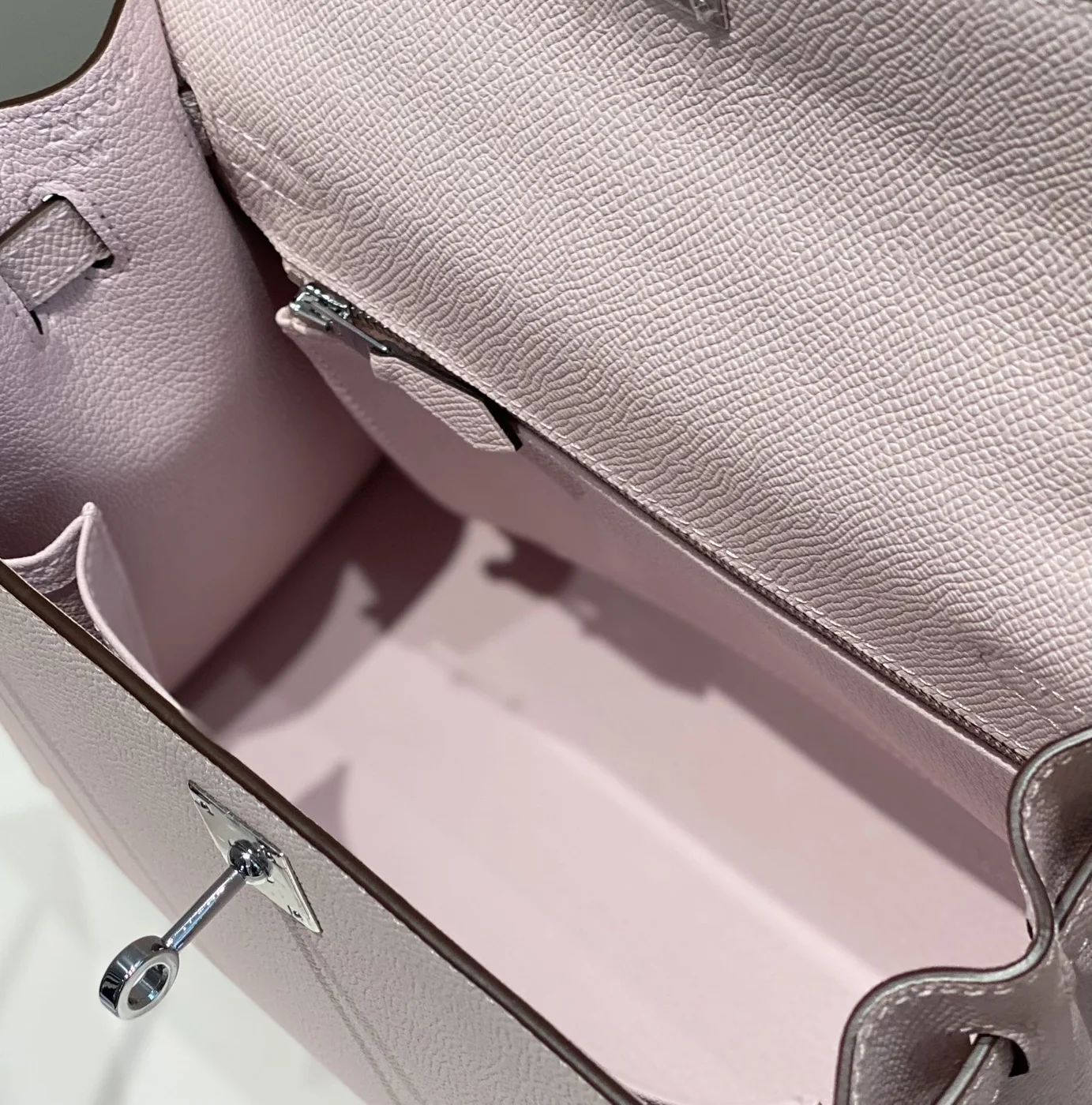 Hermès Kelly 25 cm In Epsom Mauve Epsom Silver Hardware Bag product view 5