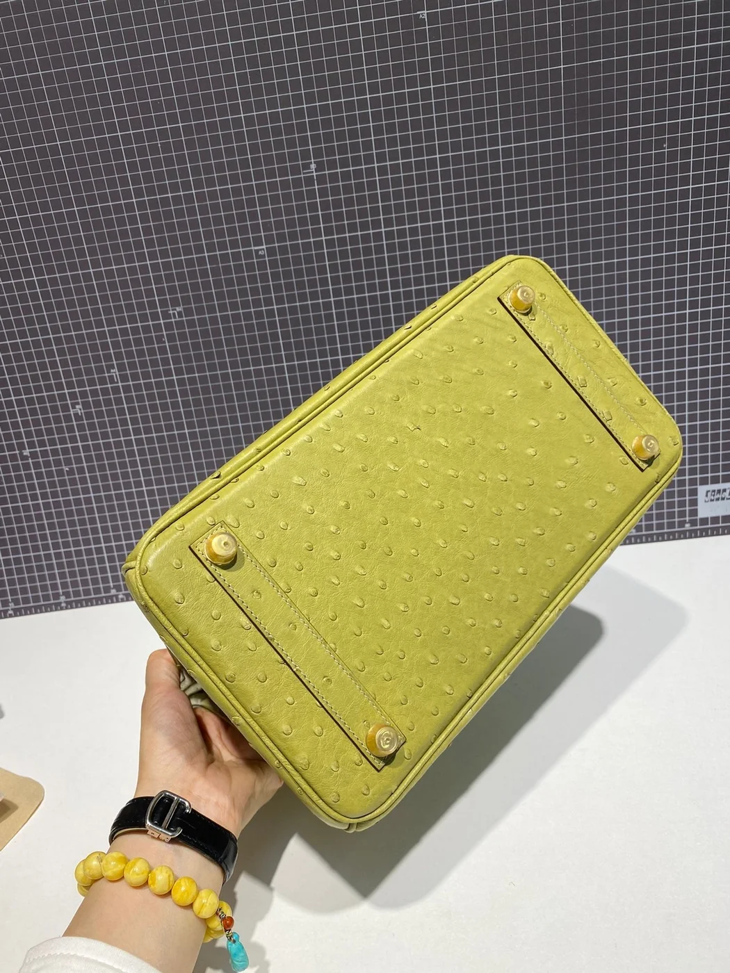 Hermès Birkin 30 cm Lime Ostrich Leather Gold Hardware Bag product view 7