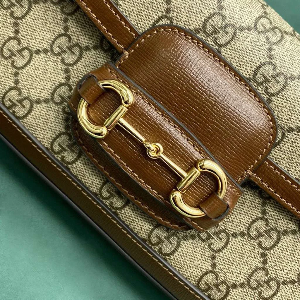 Gucci Horsebit Handbag with Brand Logo Pattern 23.5 cm product view 7