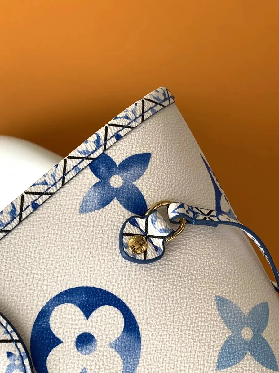 Louis Vuitton Neverfull bag from the “By The Pool” collectio product view 4