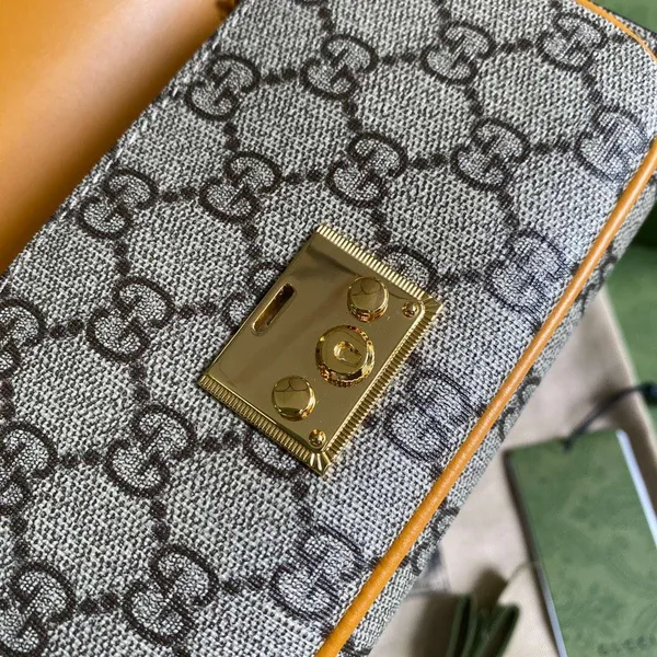 Gucci Clutch Women’s Crossbody Bag with Monogram Pattern 19x10cm product view 3