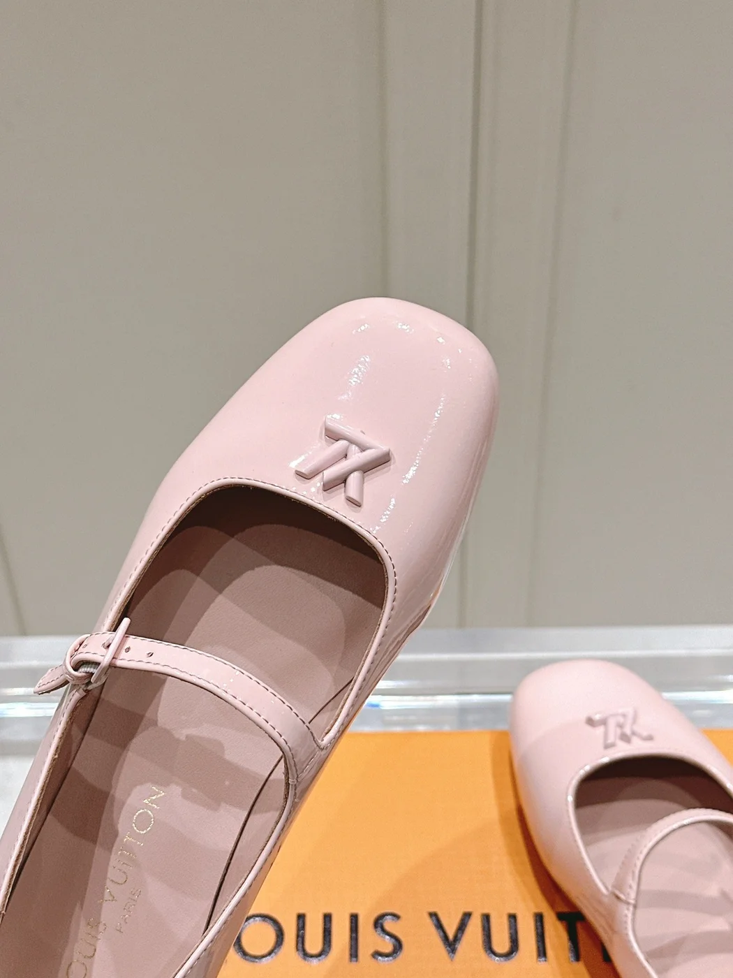 Louis Vuitton Women Light Pink Patent Leather Mary Jane Loafers product view 2
