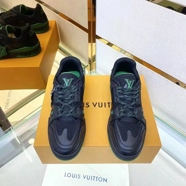 Louis Vuitton Trainer Black Green product photo