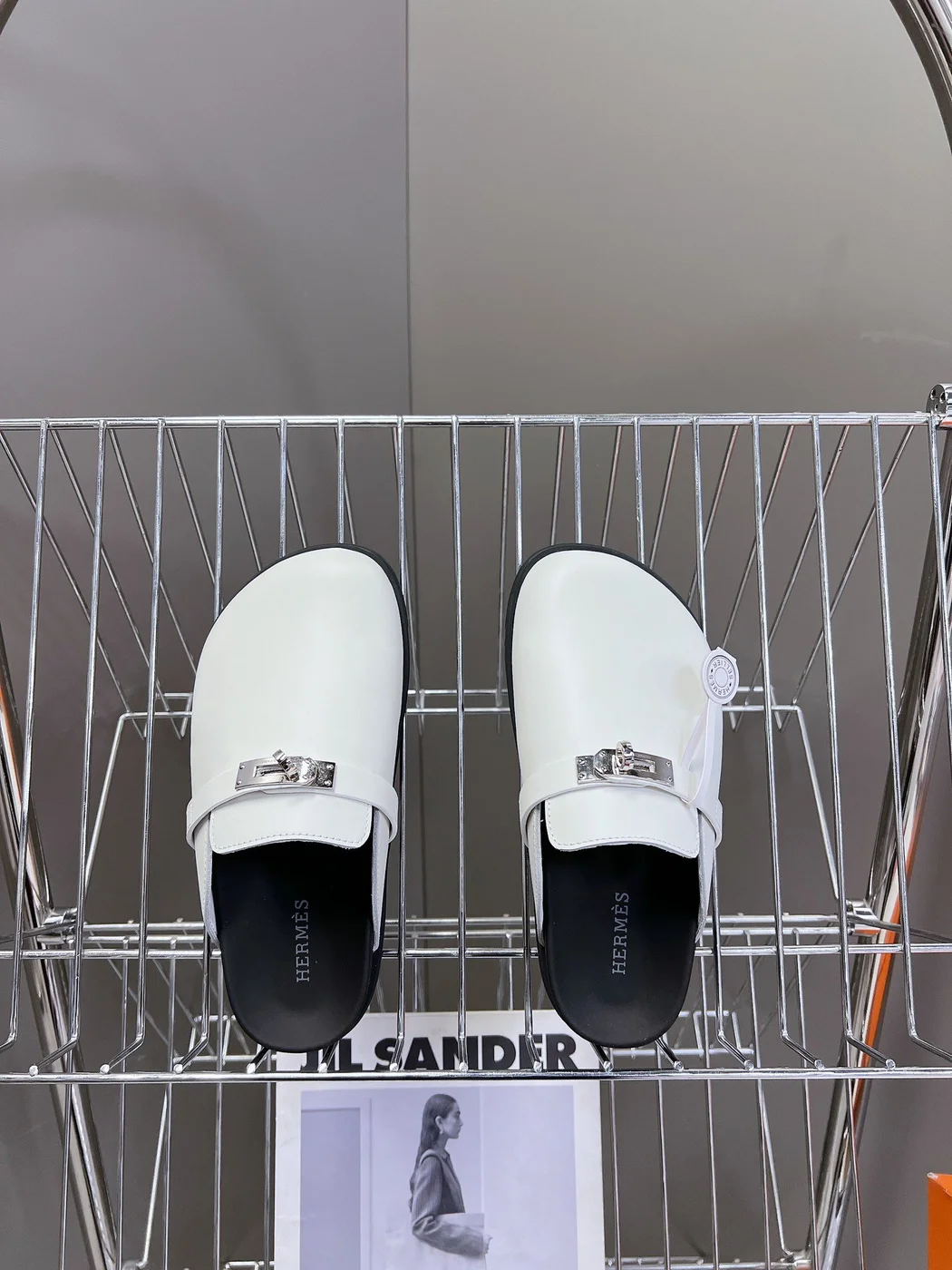 Hermès Women White Leather Mules product view 4