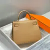 Hermès Kelly 28 In Chai Epsom Gold Hardware Bag product view 3