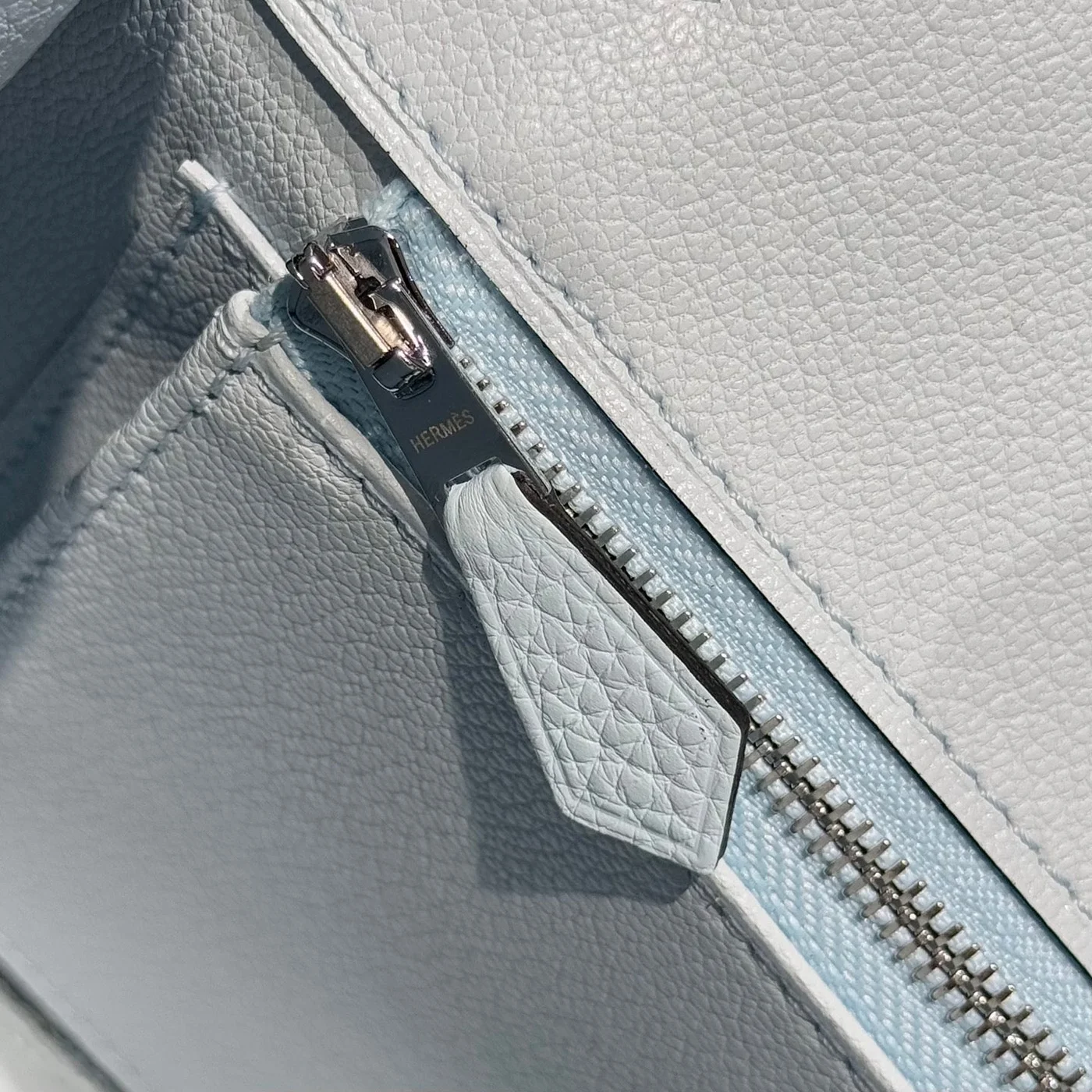 Hermès Birkin 25 In Cloud Blue Silver Hardware Bag product view 6