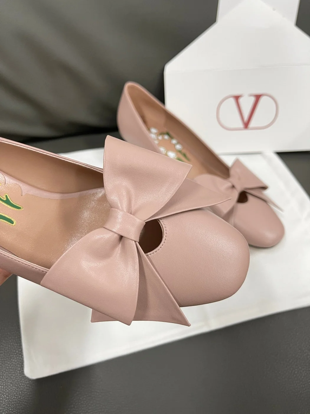 Valentino Women Pink Leather Bow Detail Flats product view 6