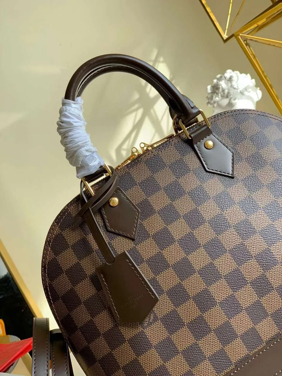 Louis Vuitton Damier Ebene Alma PM Caro Pattern Handbags 32mm product view 4