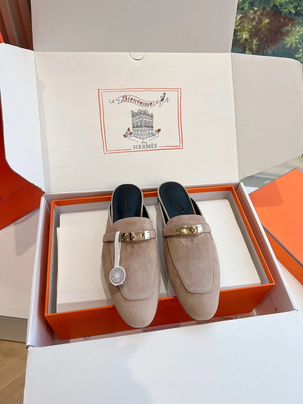 Hermès Women Beige Suede Mules product view 3