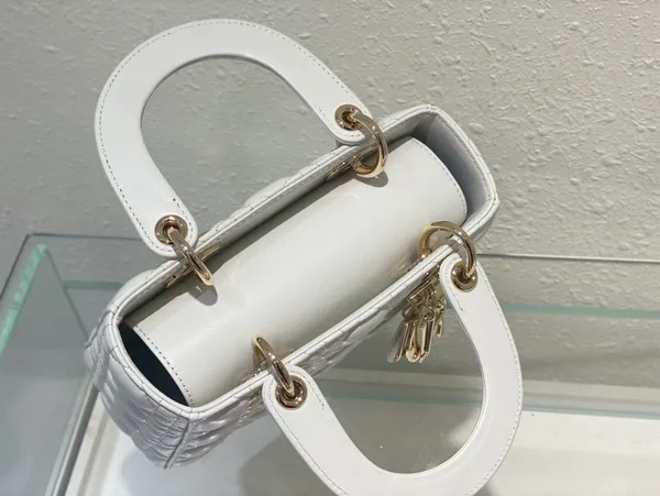 Dior Lady Abc High-end Women’s Handbag White Soft Leather 20 cm product view 2