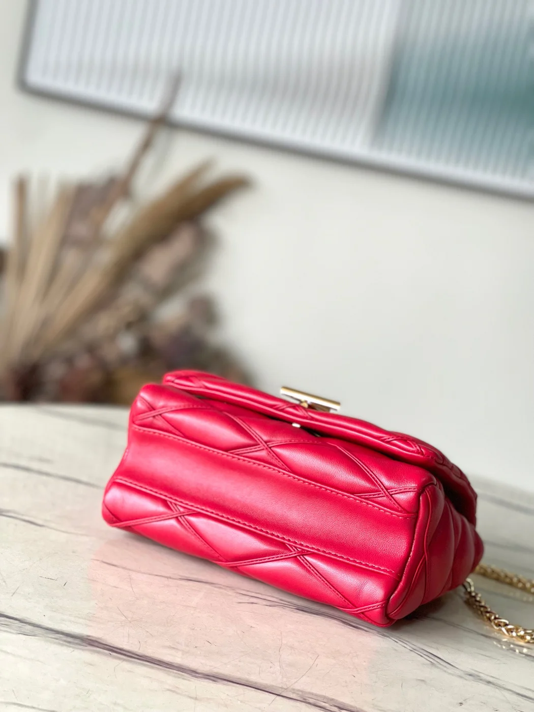 Louis Vuitton Twist Woman’s Red Handbags Smooth Leather 23 cm product view 2