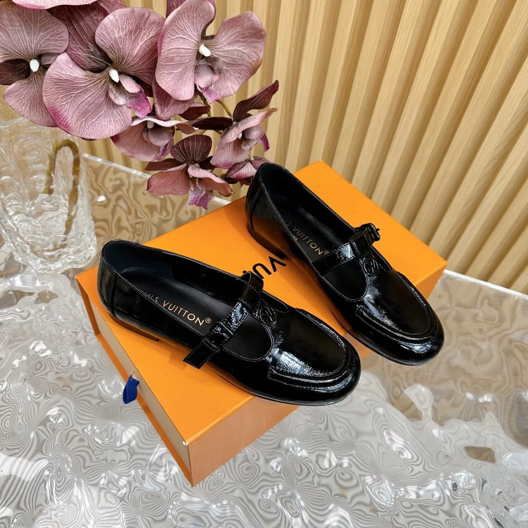 Louis Vuitton Women Black Patent Leather Loafers product view 3