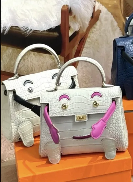 Hermès Kelly Doll Crocodile Gold Hardware Bag product view 1