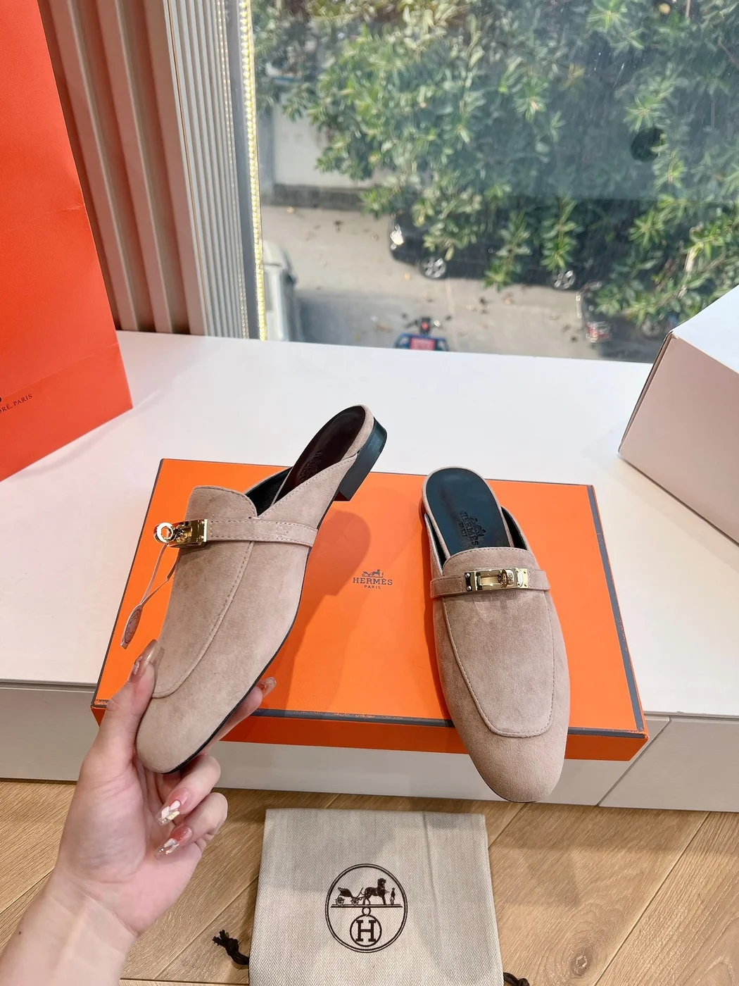 Hermès Women Beige Suede Mules product view 6