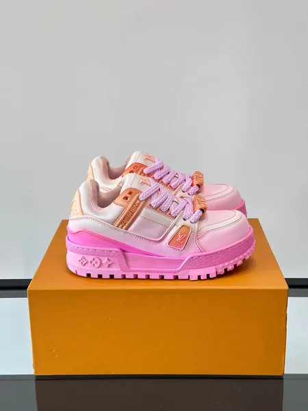Louis Vuitton Men Pink Synthetic Leather Sneakers product view 1