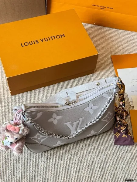 Louis Vuitton Boulogne PM handbag in Monogram Empreinte product view 7