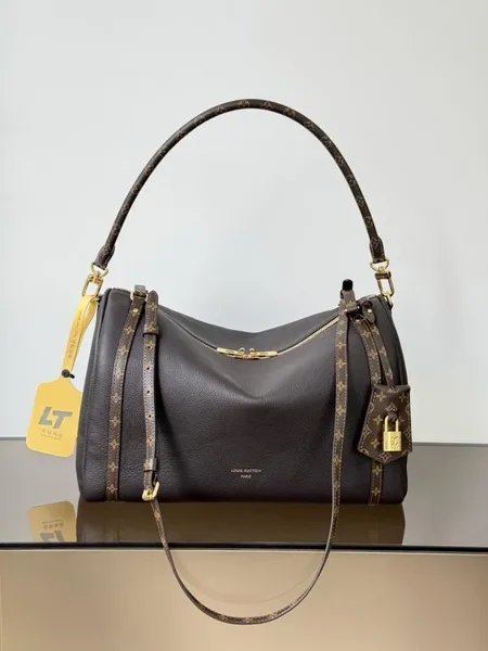 Louis Vuitton Express Bag product view 2