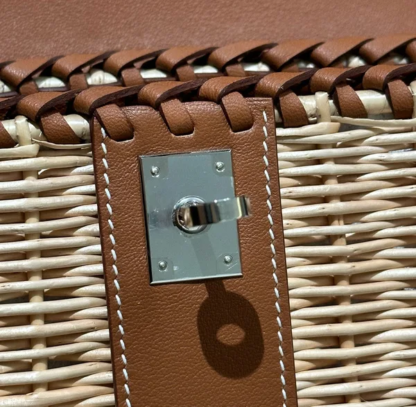 Hermès Kelly Picnic Handbag In Brown  Natural Leather And Wicker Silver Hardware product view 3