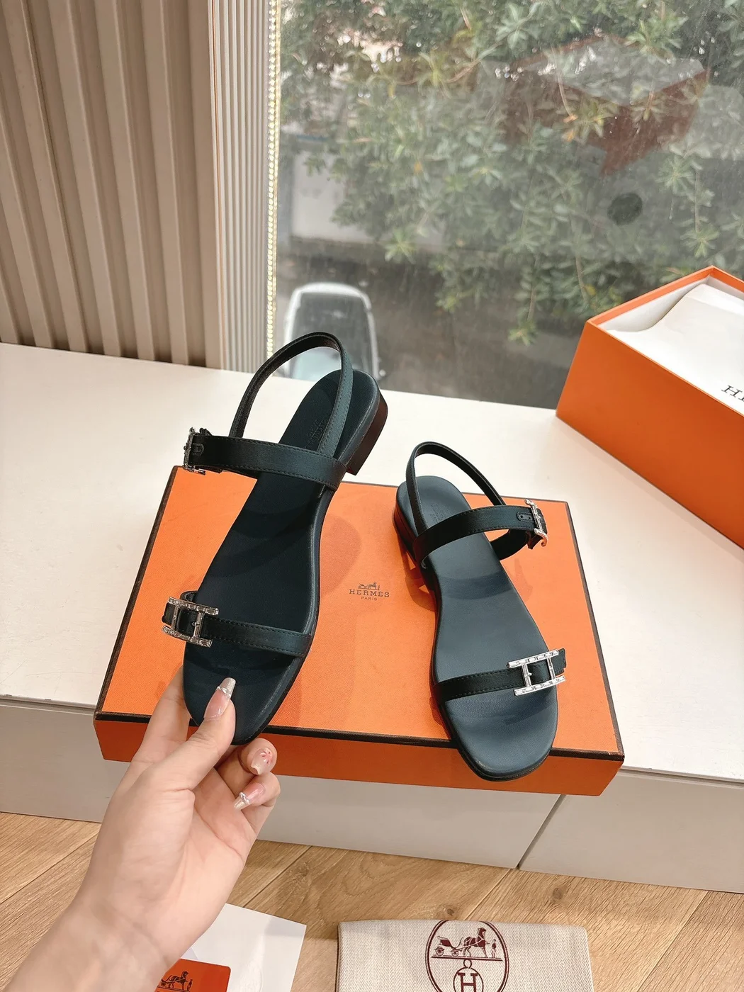 Hermès Women Black Leather Sandals product view 5