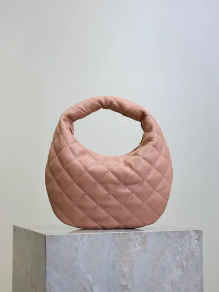 Saint Laurent 25S Icarino 17 In Hortensia Quilted Gold Hardware Bag product view 2