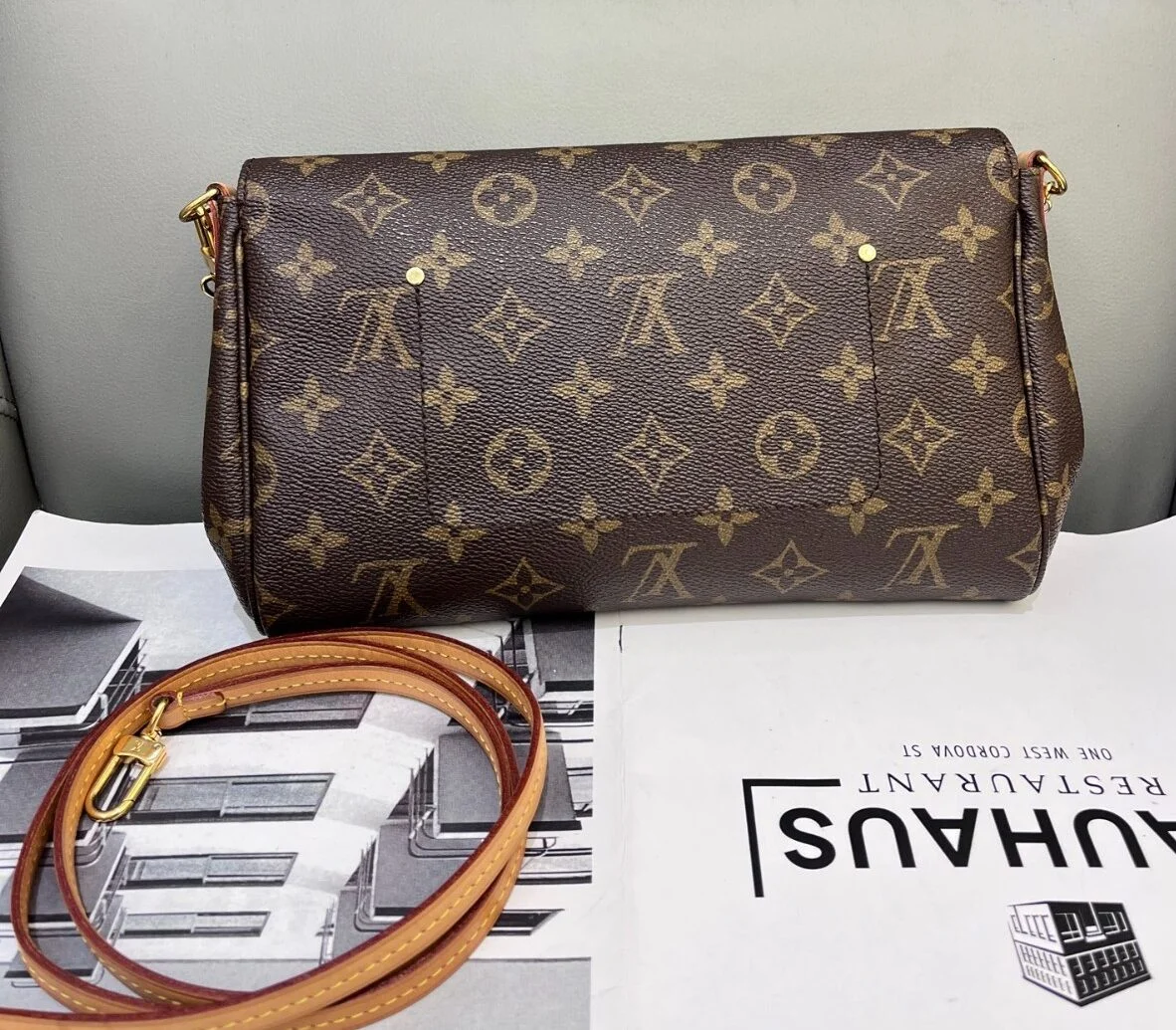 Louis Vuitton Favorite MM Bag product view 8