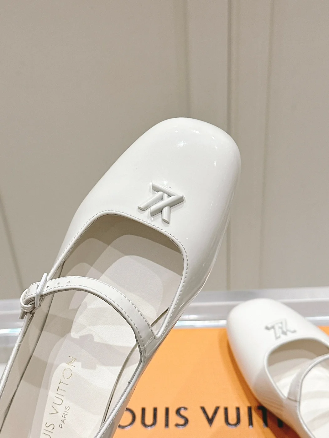 Louis Vuitton Women White Patent Leather Mary Jane Heels product view 2