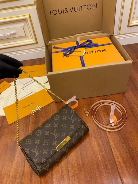 Louis Vuitton Favorite Monogram PM (Petite Modèle) bag product photo