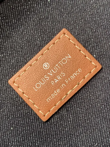 Louis Vuitton Avenue Slingbag 31 In Black Monogram Canvas With Brown Logo Bag product view 8