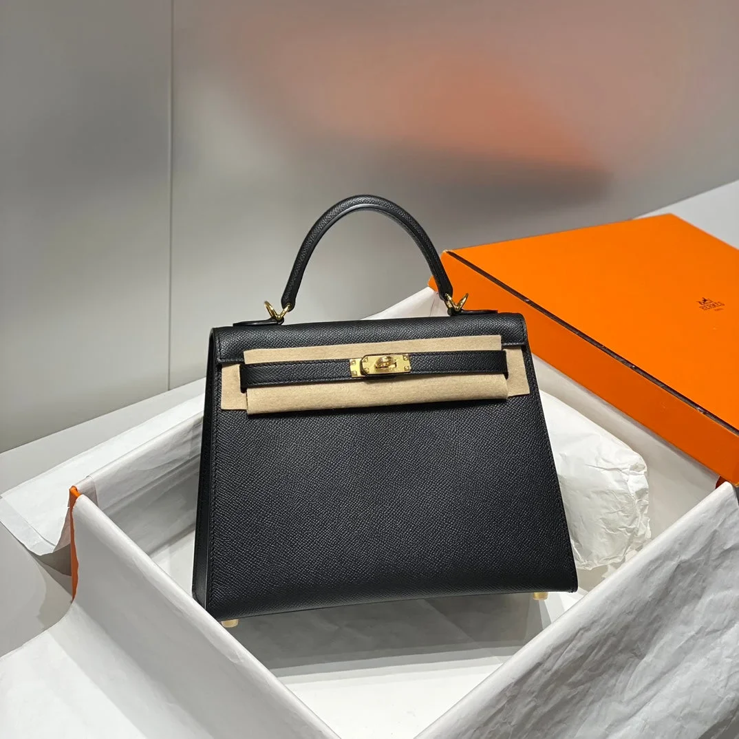 Hermès Kelly 25 Black Epsom Bag with Gold Hardware product view 1
