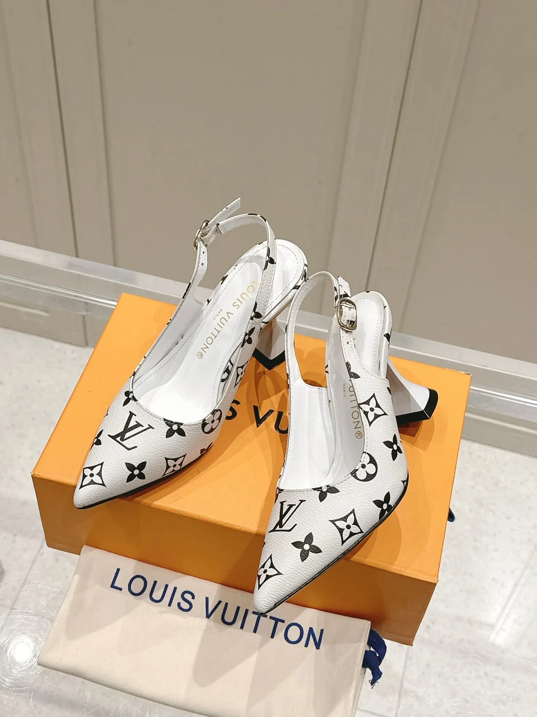 Louis Vuitton Women White Leather Monogram Slingback Heels product view 5
