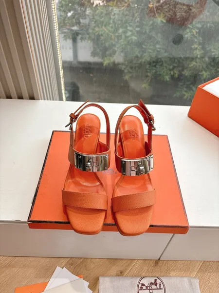 Hermès Women Orange Leather Sandals product view 1