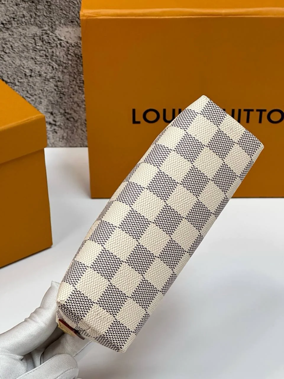 Louis Vuitton Pochette Cosmetic pouch MM product view 5