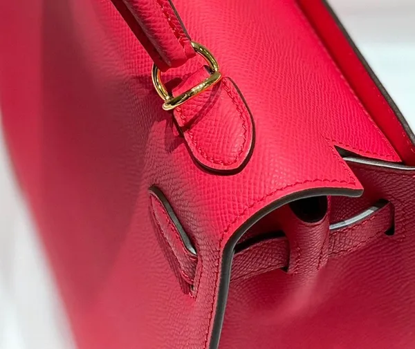 Hermès Kelly 25 cm In Rose Tyrien Epsom Gold Hardware Bag product view 4